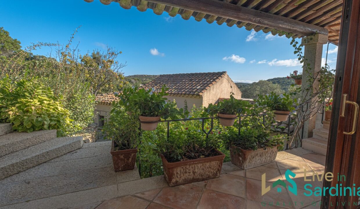Villa-For-Sale-Porto-Cervo-Sardinia (22)