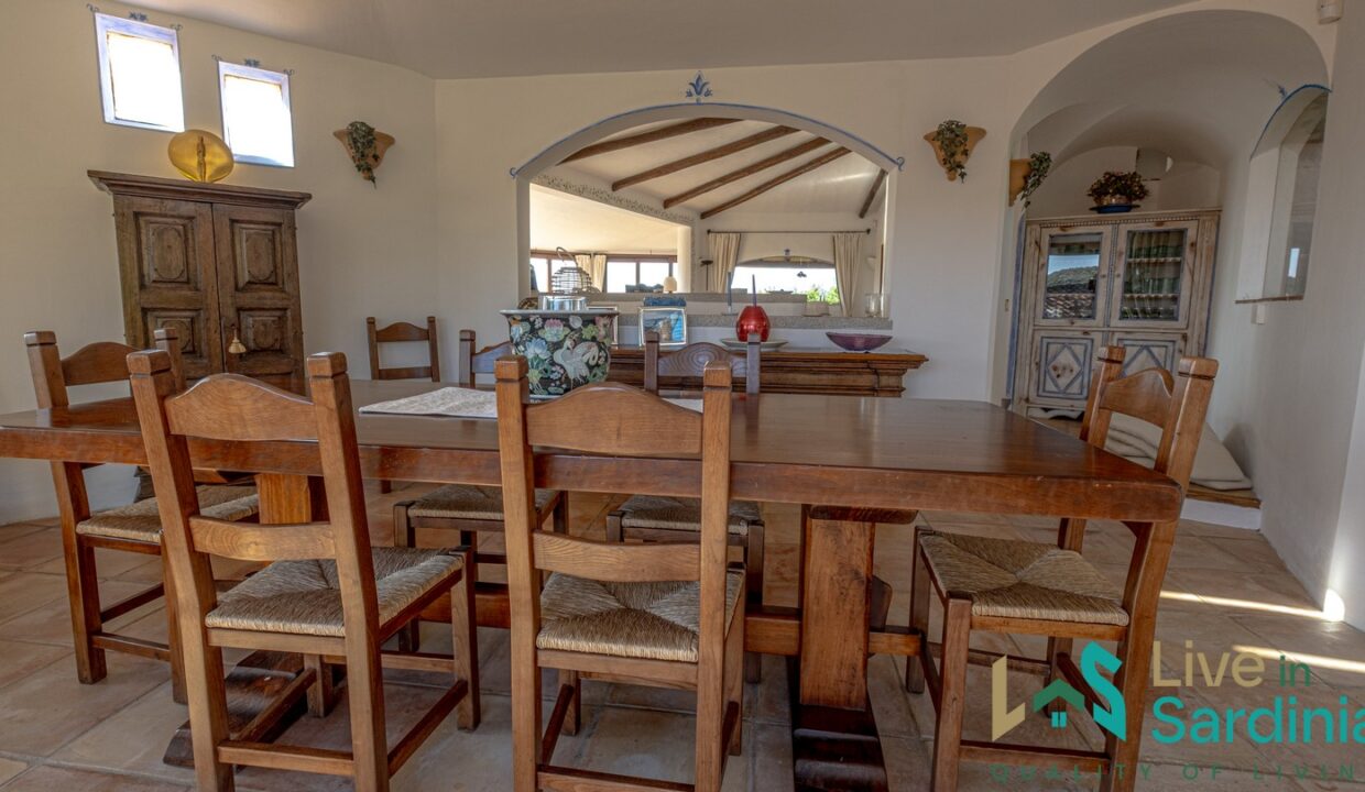 Villa-For-Sale-Porto-Cervo-Sardinia (23)