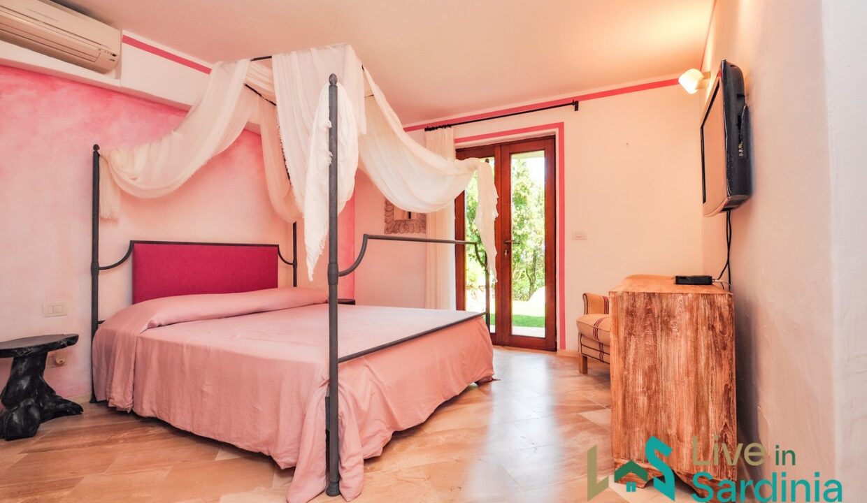 Villa For Sale Porto Cervo Sardinia (24)