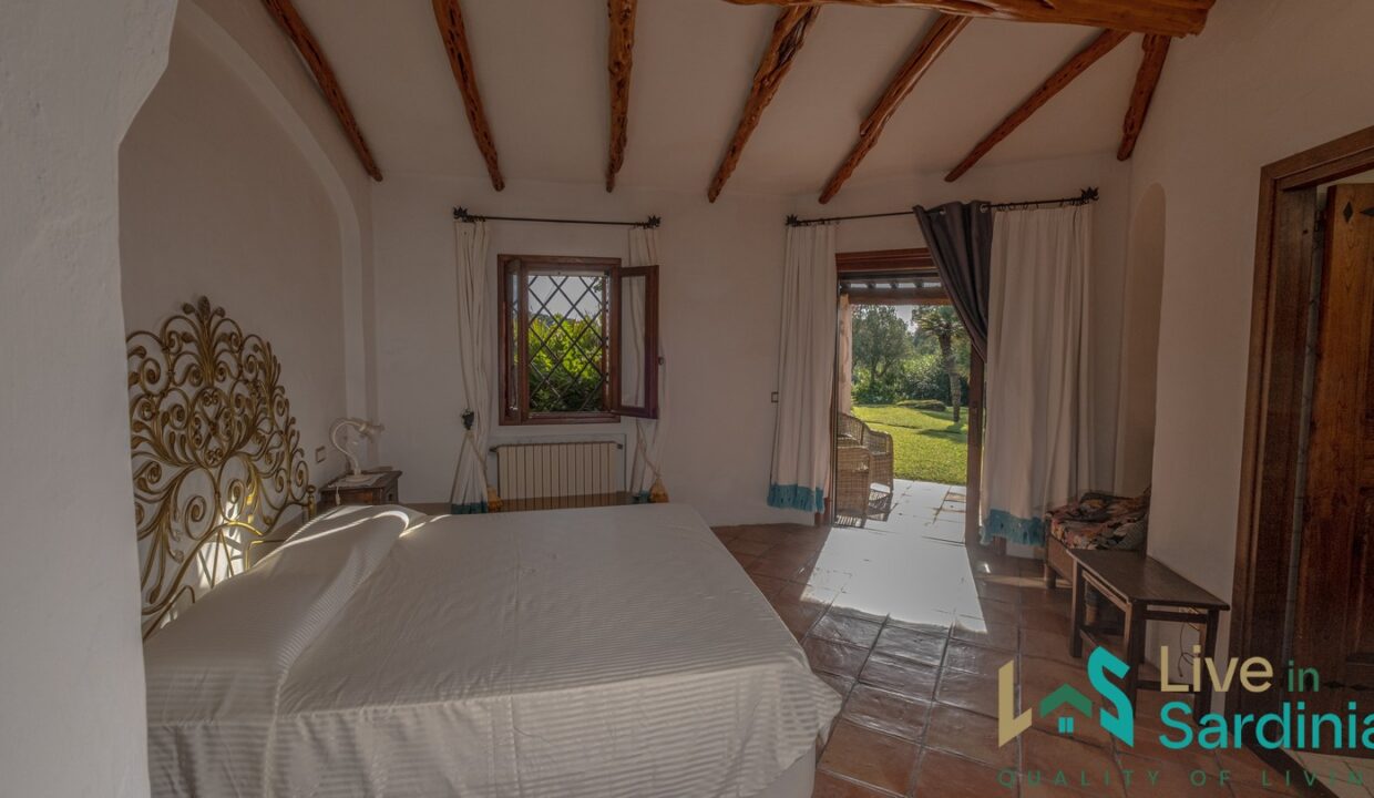 Villa-For-Sale-Porto-Cervo-Sardinia (30)
