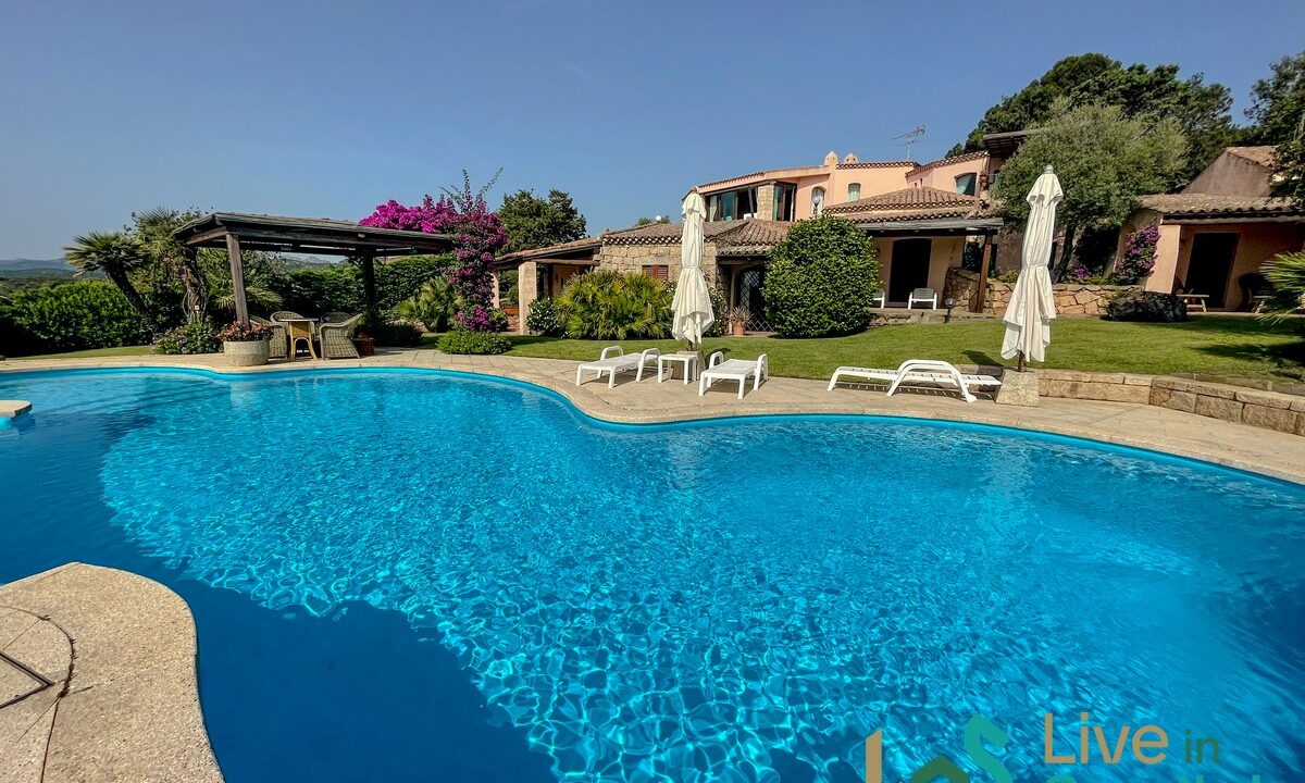 Villa-For-Sale-Porto-Cervo-Sardinia (72)