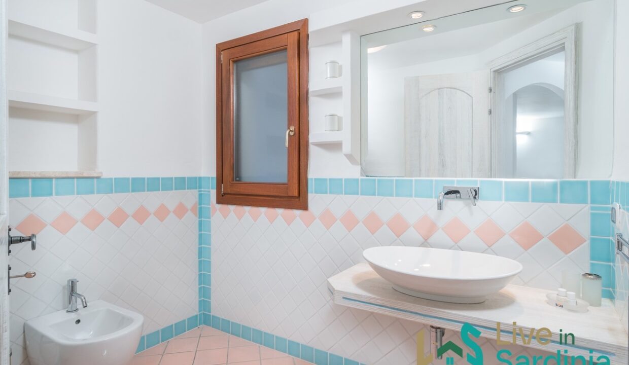 Villa For Sale With Pool And Sea View in Capo Coda Cavallo Sardinia (3)