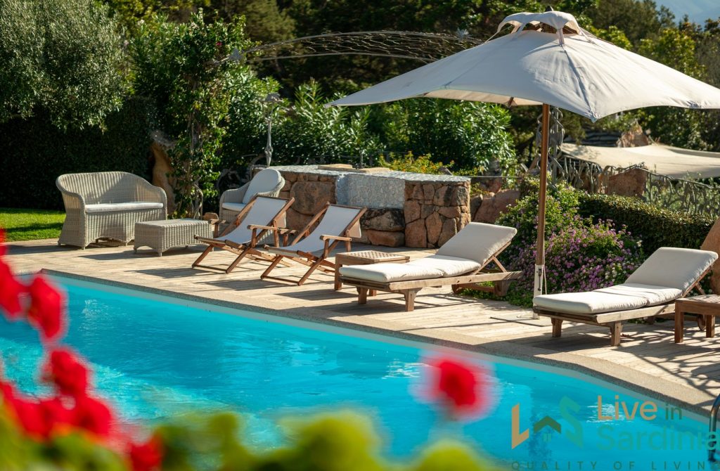 pool and umbrella in sardini villa