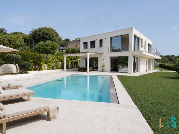 Sea view villa for sale in Olbia Sardinia with private pool, garden and panoramic views near Costa Smeralda