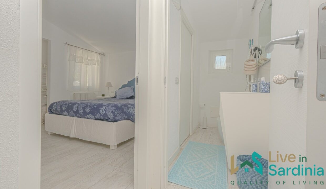 Beachfront-Villa-For-Sale-Costa-Smeralda (1)