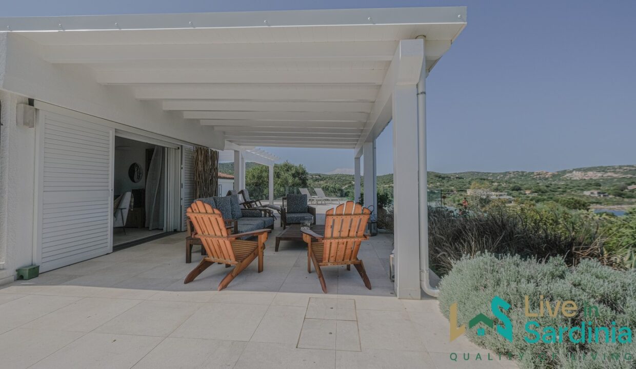 Beachfront-Villa-For-Sale-Costa-Smeralda (105)