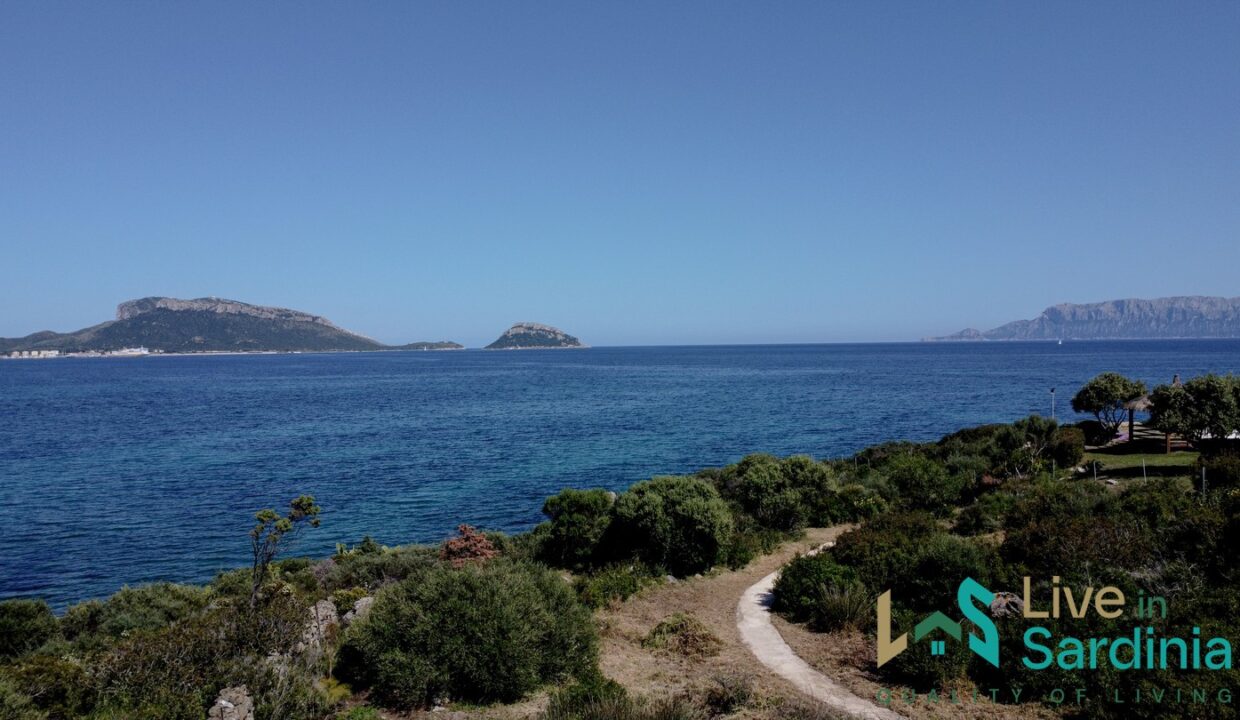 Beachfront-Villa-For-Sale-Costa-Smeralda