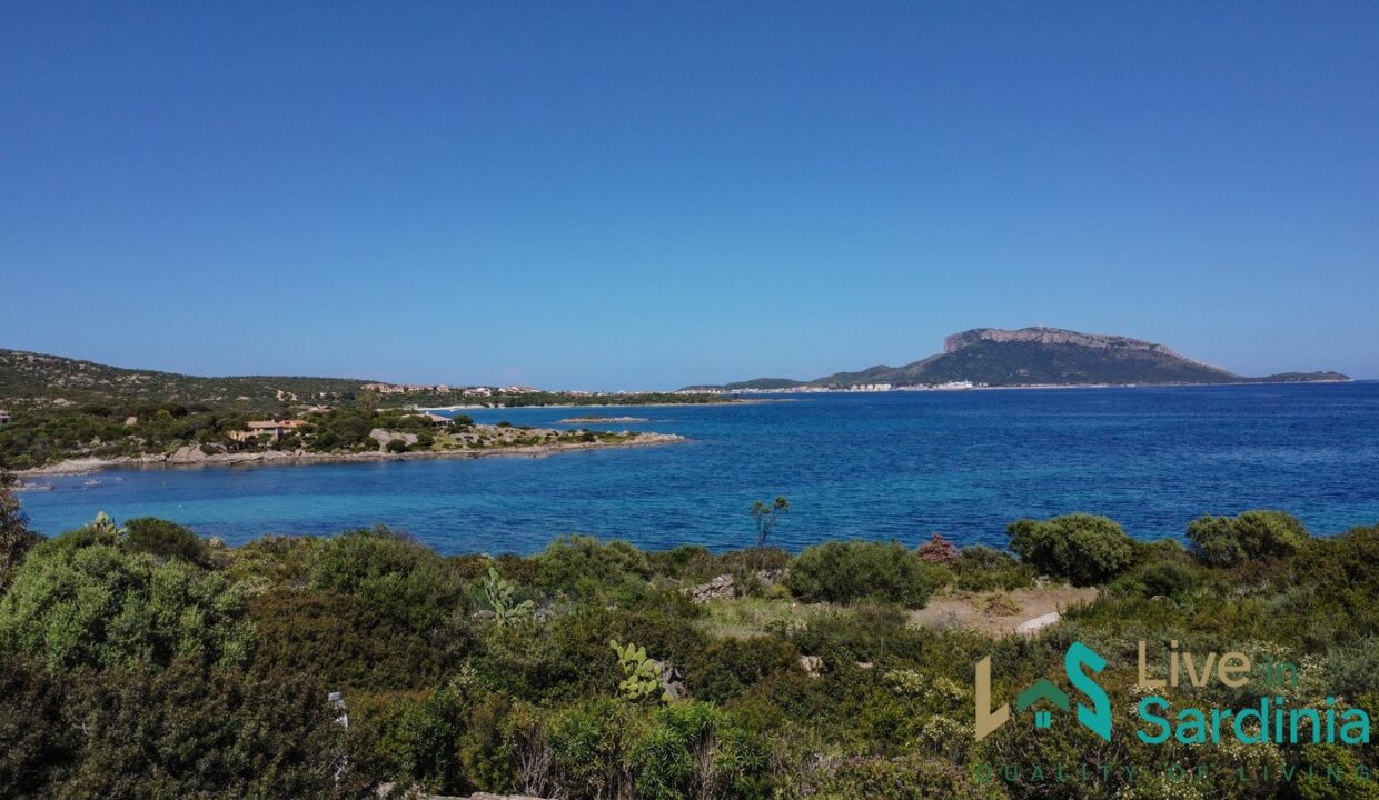 Beachfront-Villa-For-Sale-Costa-Smeralda
