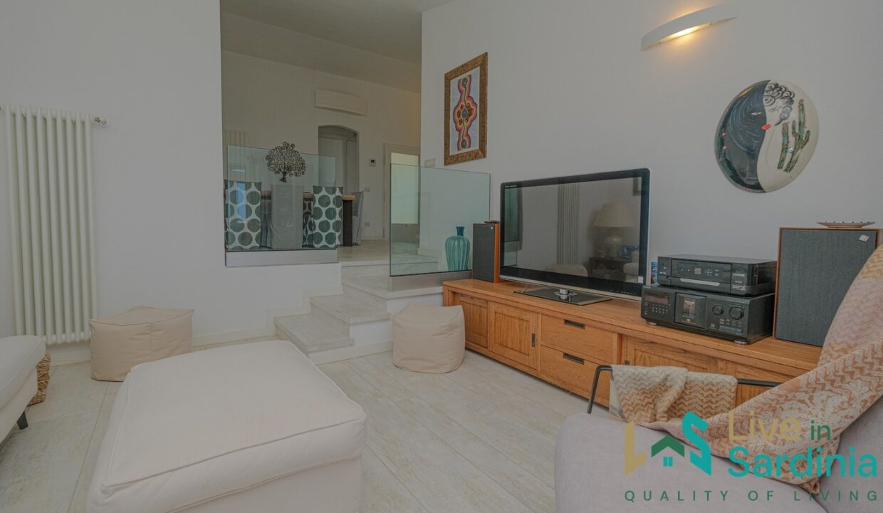 Beachfront-Villa-For-Sale-Costa-Smeralda (74)