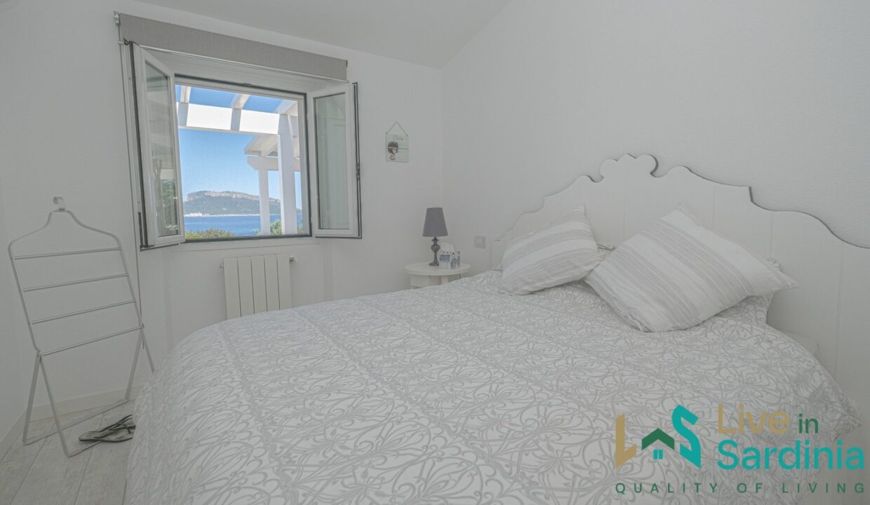 Beachfront-Villa-For-Sale-Costa-Smeralda (82)
