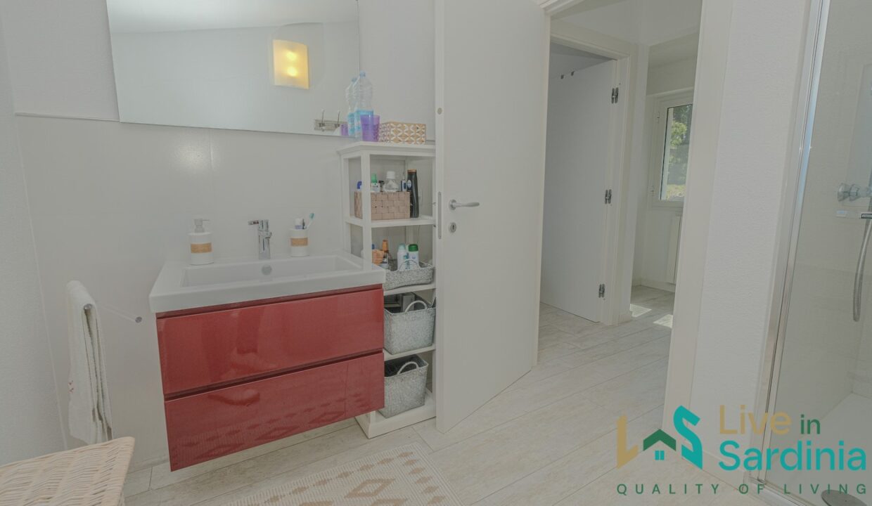 Beachfront-Villa-For-Sale-Costa-Smeralda (89)