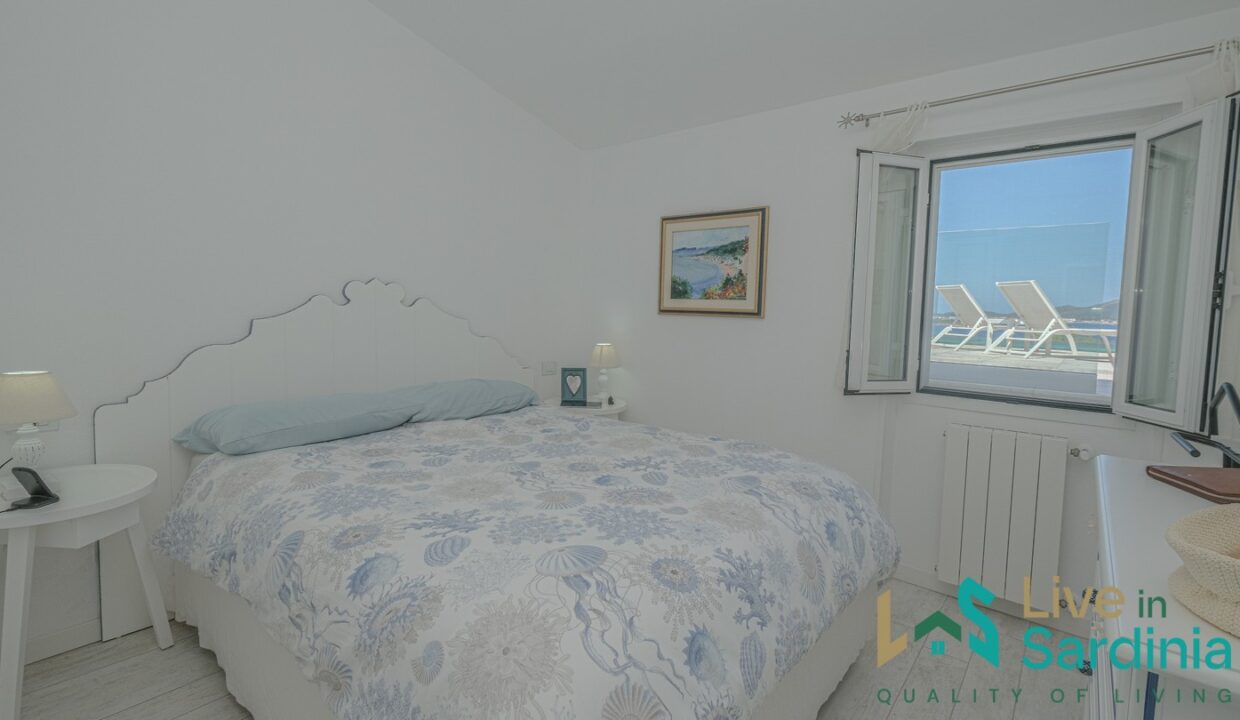 Beachfront-Villa-For-Sale-Costa-Smeralda (95)
