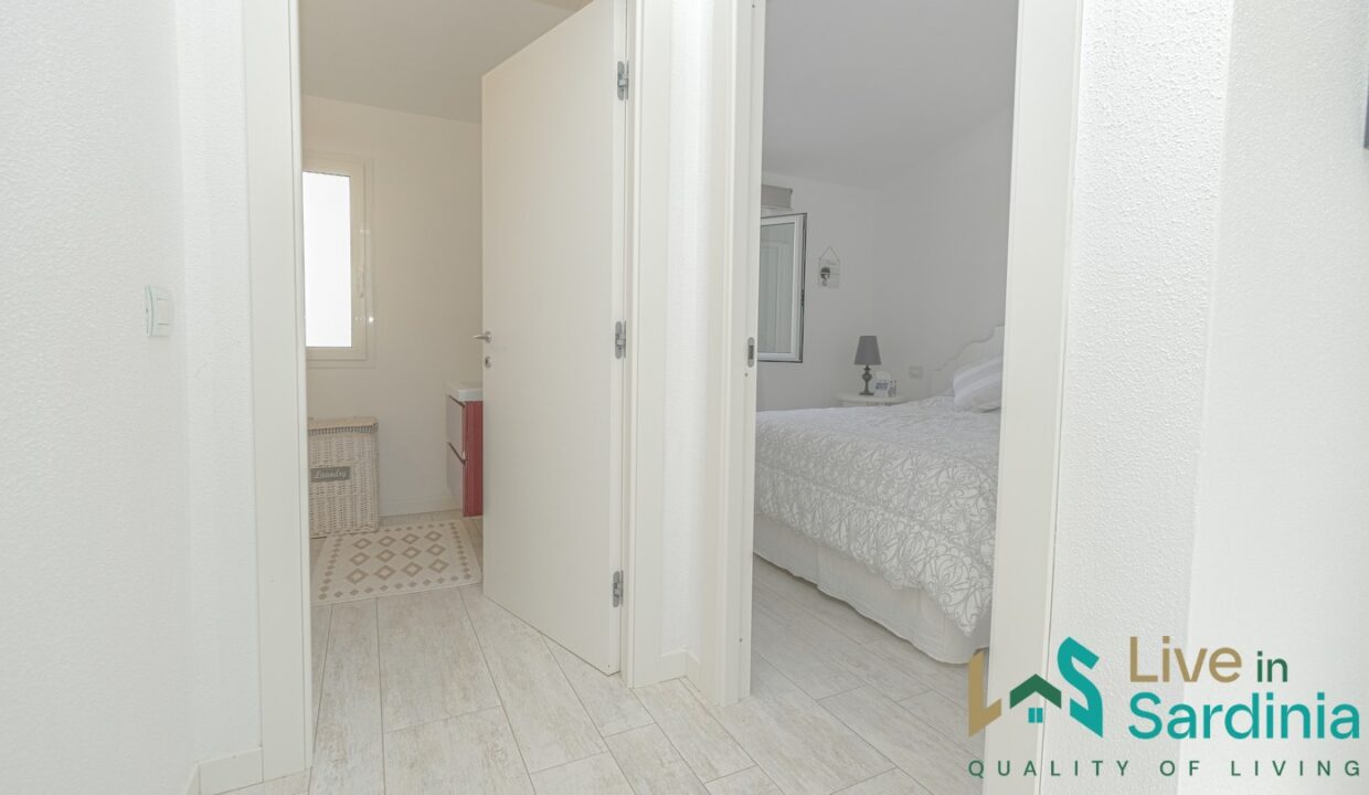 Beachfront-Villa-For-Sale-Costa-Smeralda (98)