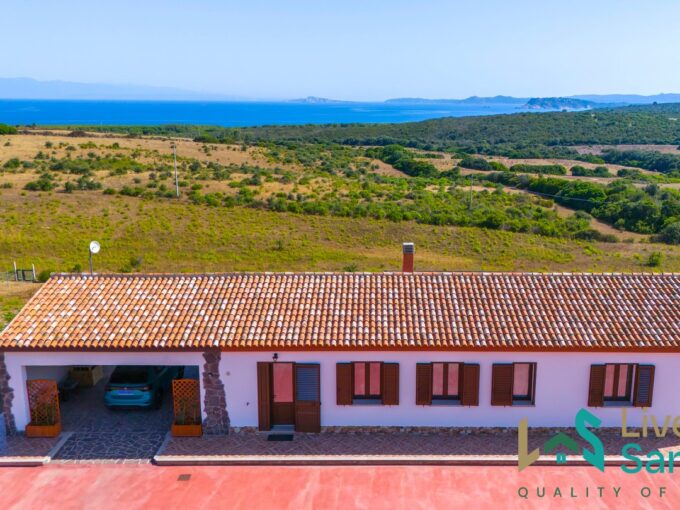 Farmhouse for sale in Aglientu