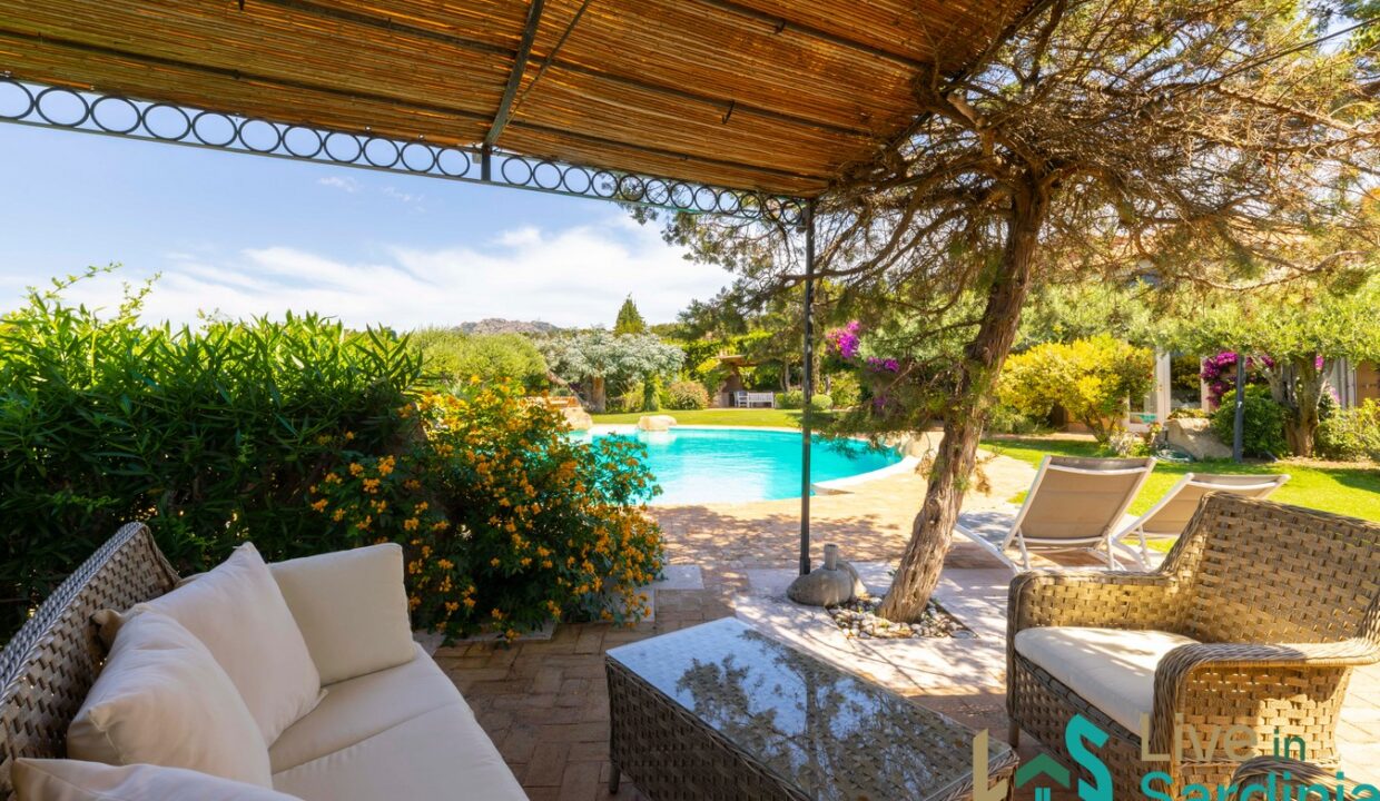 Sea-View-Villa-for-Sale-in-La-Celvia-Porto-Cervo (8)