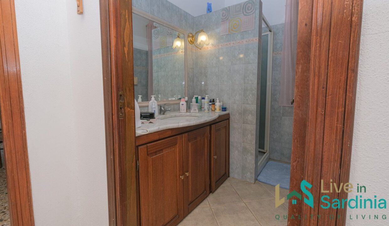 Country-Home-For-Sale-Monti (54)