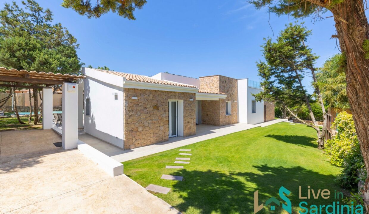 Sea-View-Villa-For-Sale-In-Aglientu