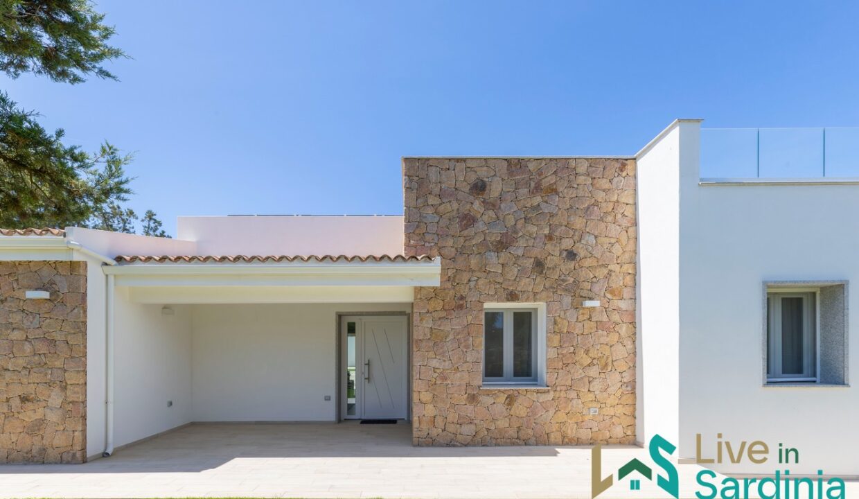 Sea-View-Villa-For-Sale-In-Aglientu