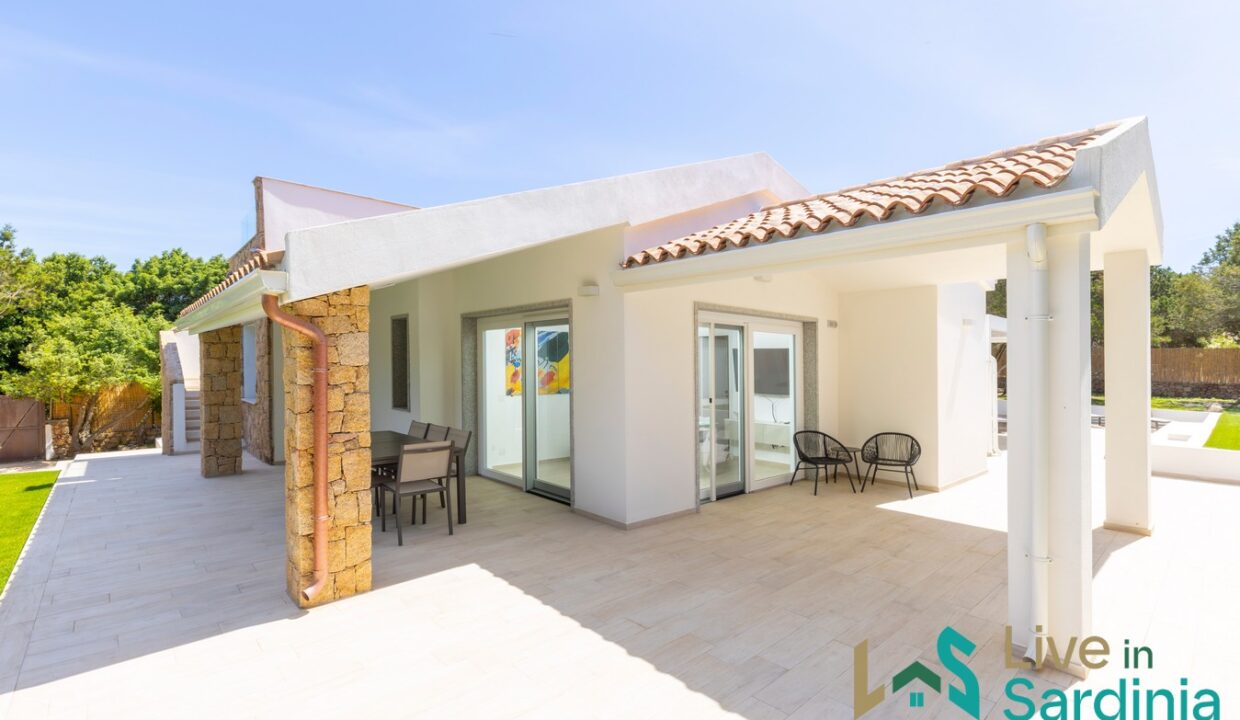 Sea-View-Villa-For-Sale-In-Aglientu