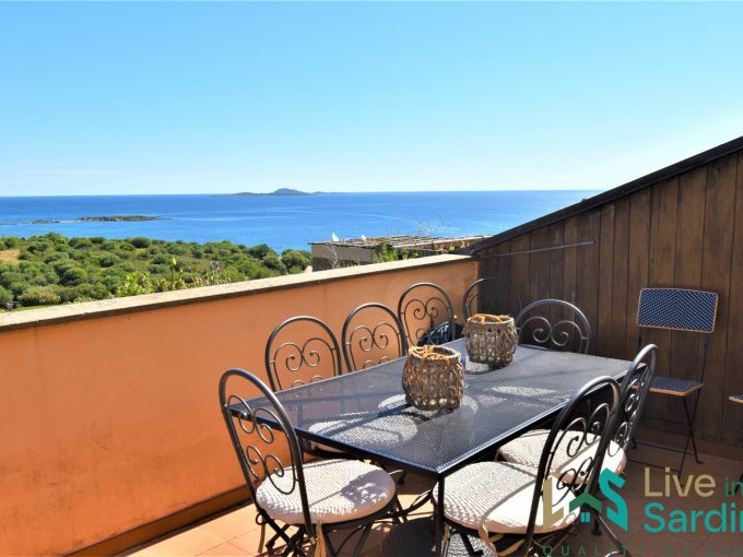 Seaside apartment for sale in Portisco