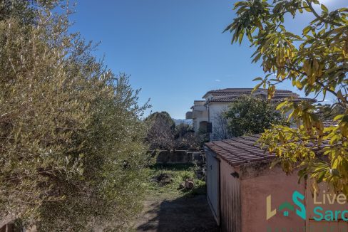 Detached house with garden in Telti
