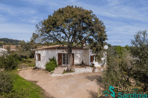 country home near olbia in gallura with garden