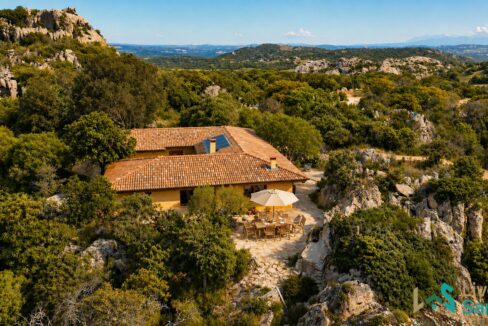 Gallura Country House Sea View near Olbia surrounded by Mediterranean nature and granite rocks