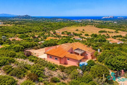 Sea view villa in Santa Teresa Gallura surrounded by the natural beauty of Gallura